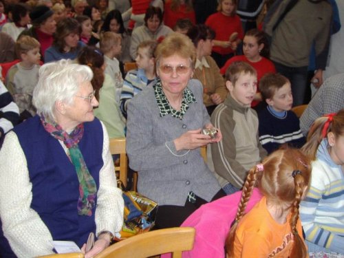 Hraje celá dědina aneb S veselou myslí na nesmysly. - 18.3.2006